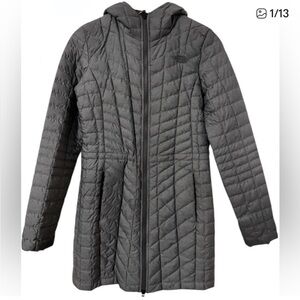 The North Face Charcoal Quilted Jacket Thermoball Parka